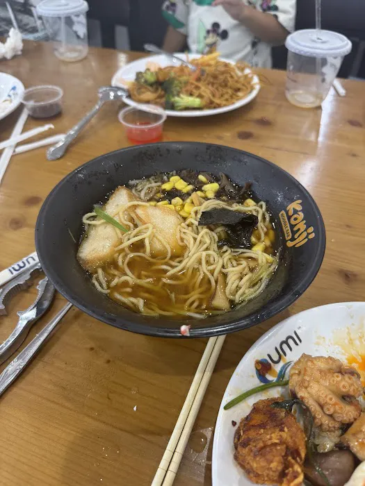 Umi Hotpot Sushi & Seafood Buffet Picture 2