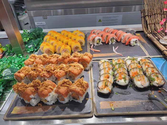 Umi Hotpot Sushi & Seafood Buffet Picture 5