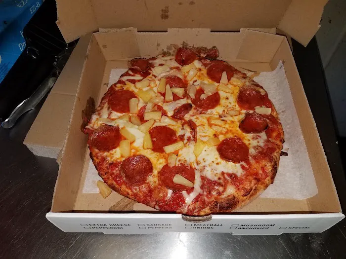 Archie’s Famous Pizza Picture 7