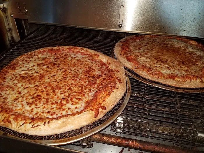 Archie’s Famous Pizza Picture 8