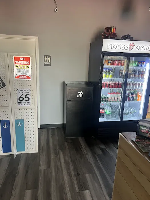 HOUSE OF GYRO Picture 3