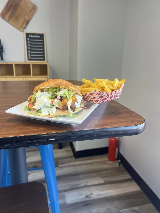 HOUSE OF GYRO Picture 2