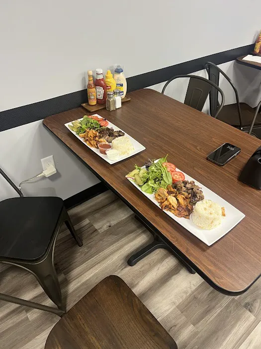 HOUSE OF GYRO Picture 6