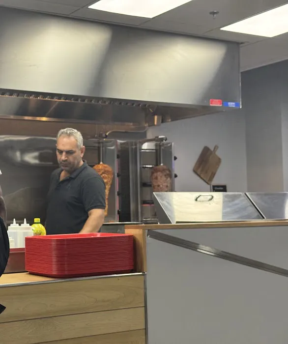 HOUSE OF GYRO Picture 7