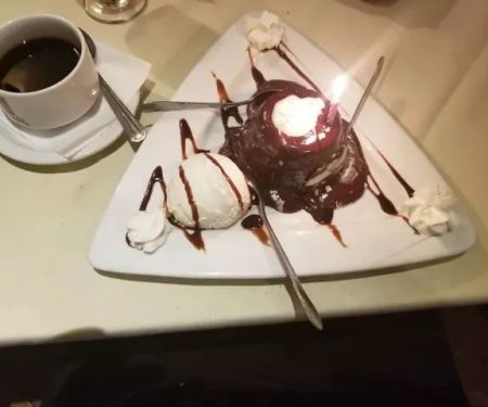 Chateau Madrid Restaurant & Bar