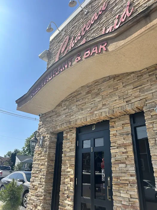 Chateau Madrid Restaurant & Bar Picture 10