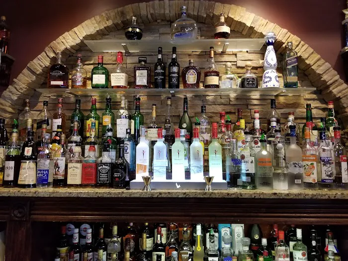 Chateau Madrid Restaurant & Bar Picture 5