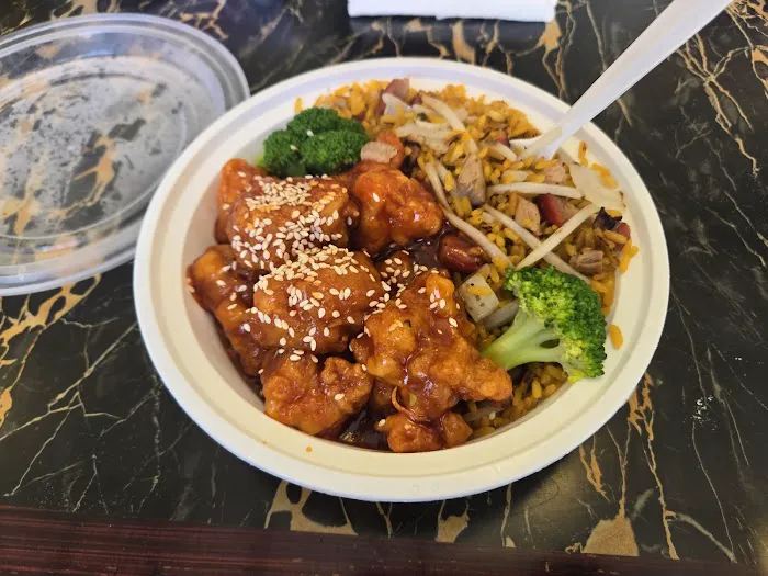 New Ho King Kitchen Picture 1