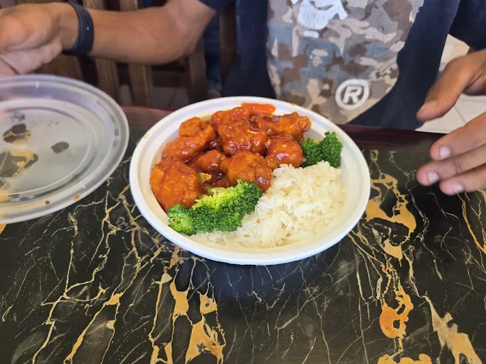 New Ho King Kitchen Picture 2