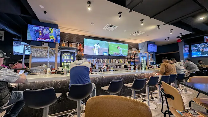 Buffalo Wild Wings Picture 5