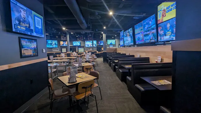 Buffalo Wild Wings Picture 4