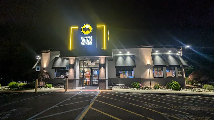 Buffalo Wild Wings Picture 3