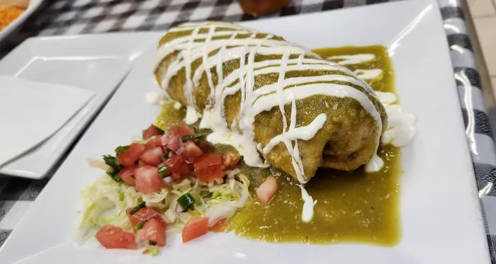 Los Carnales Mexican Restaurant Picture 8