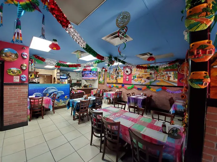 Los Carnales Mexican Restaurant Picture 2