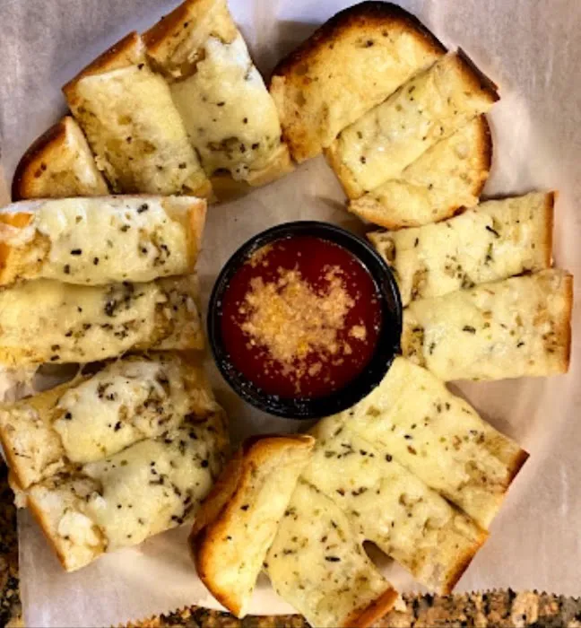 Singas Famous Pizza Picture 9