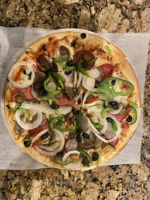 Singas Famous Pizza Picture 6