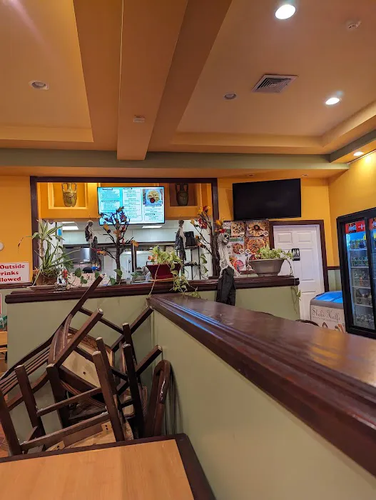 Singas Famous Pizza Picture 1