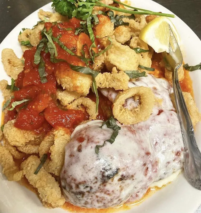 The Godfather Brick Oven Pizzeria & Seafood Bar & Grill Picture 4