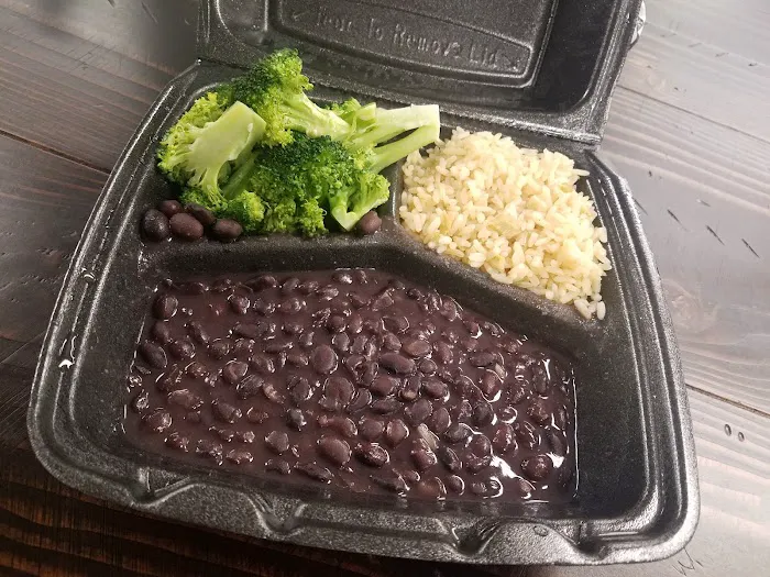 FIRE Roasted Chicken & Grill Picture 6