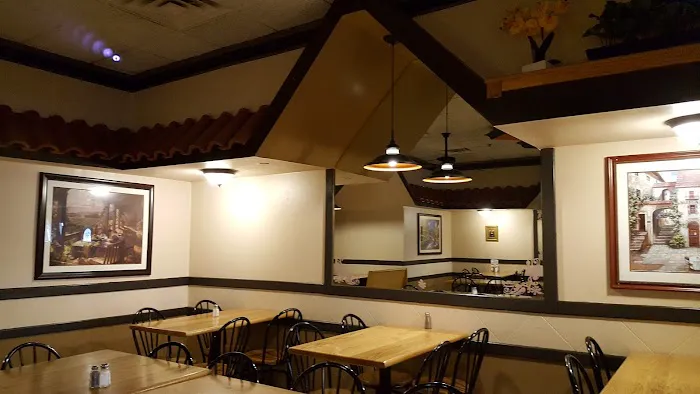 Frank's Pizza Italian Restaurant & Catering Picture 3