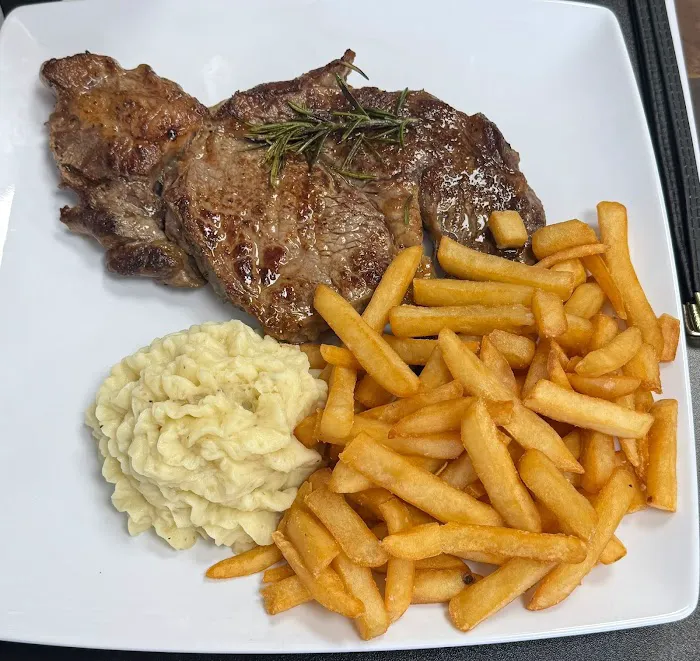 Machy's Latin American Deli & Restaurant Picture 5