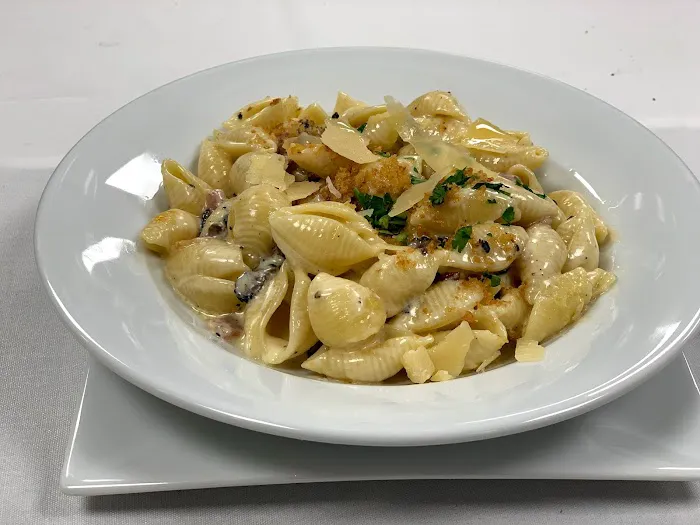 Hudson Social CT Picture 9