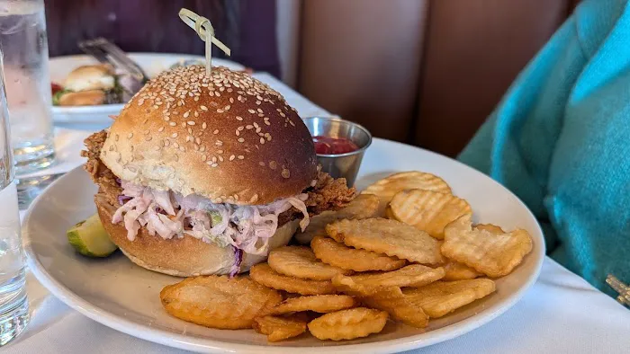 Birdie Bar Picture 7