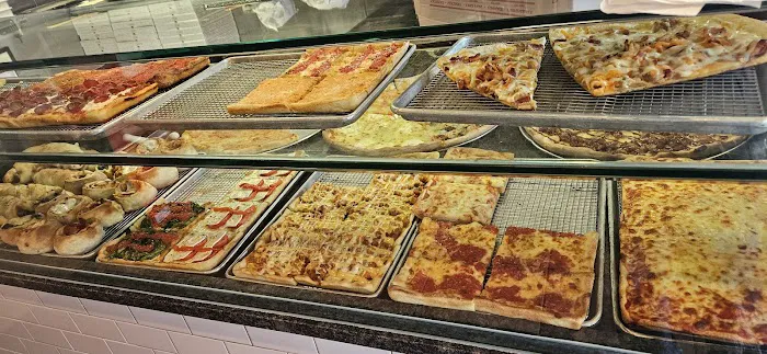 Gino's of Northport Picture 6