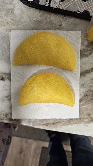 Anna's Pizza of E Northport Picture 8