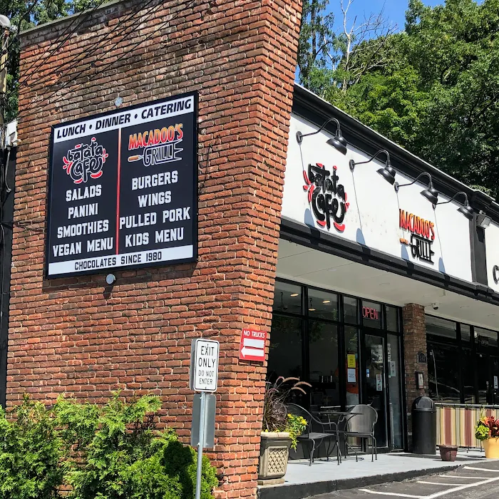 Batata Cafe & Grille Picture 10