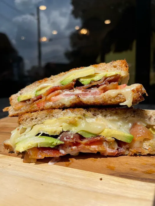 Batata Cafe & Grille Picture 4