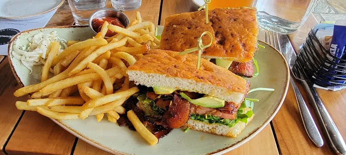 Geronimo Tequila Bar and Southwest Grill Picture 3