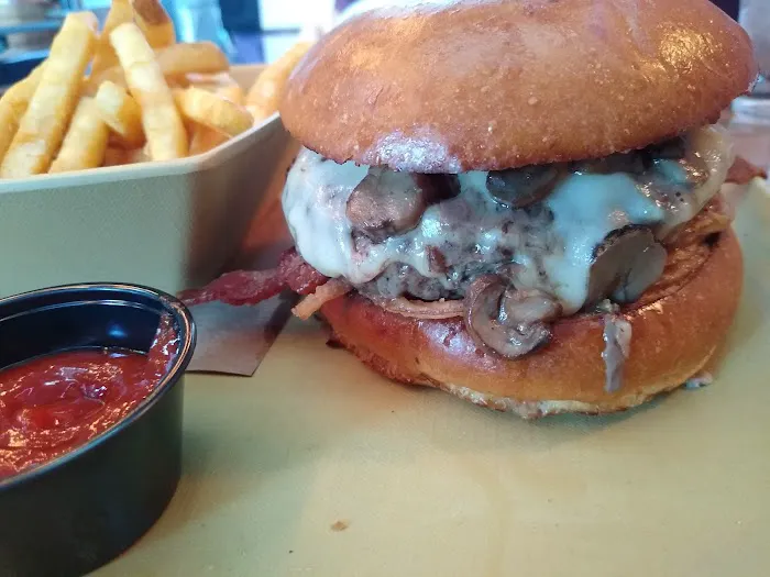 Local Craft Kitchen & Bar Picture 4