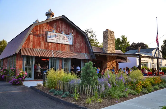 Little Barn Picture 8