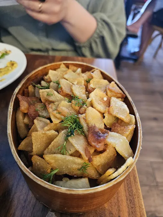 Greenwich & Delancey Picture 3