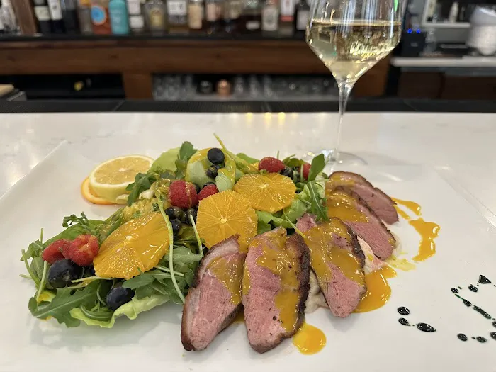 Farmhouse at the Crossroads Picture 3