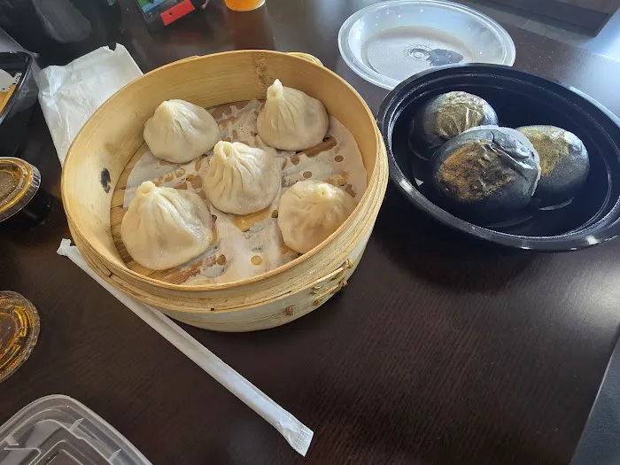 Mr. Chick & Ms. Dimsum Picture 2