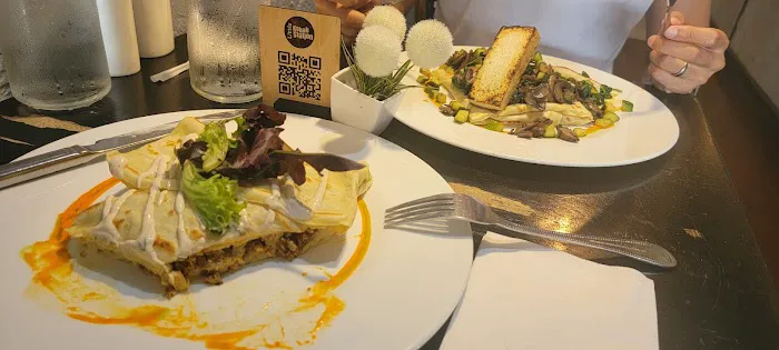 Little Crepe Street Picture 4