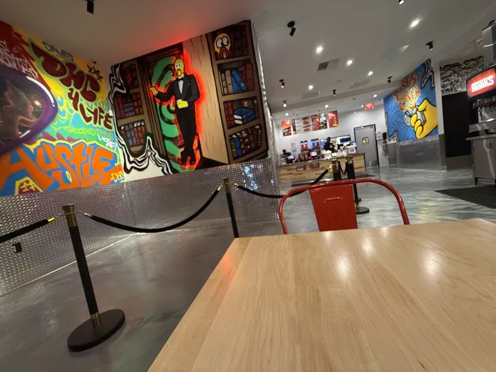 Daves Hot Chicken Picture 3