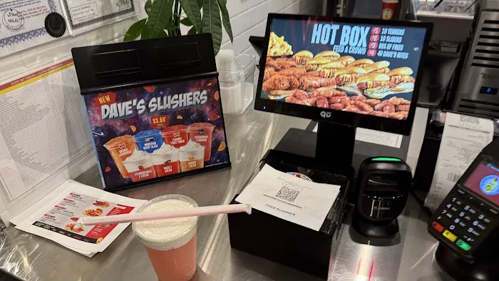 Daves Hot Chicken Picture 7