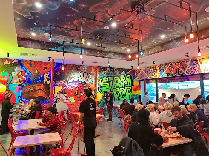 Daves Hot Chicken Picture 9