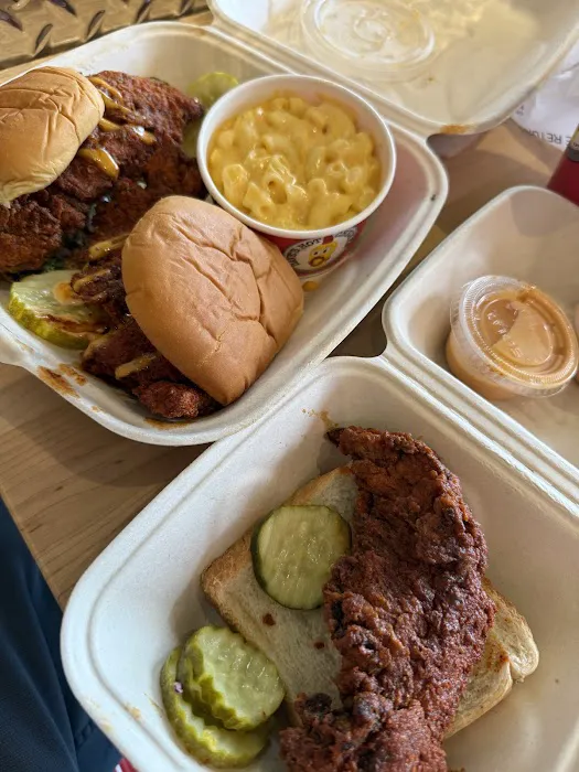 Daves Hot Chicken Picture 8