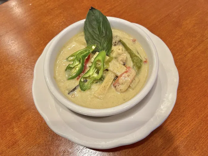 Little Buddha Picture 5