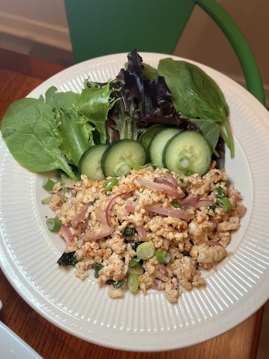 Little Buddha Picture 8