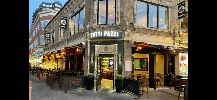 Tutti Pazzi Picture 2