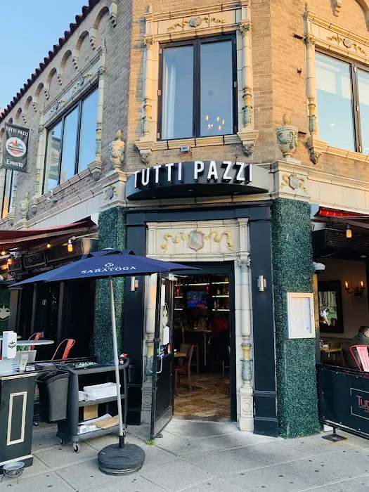 Tutti Pazzi Picture 7