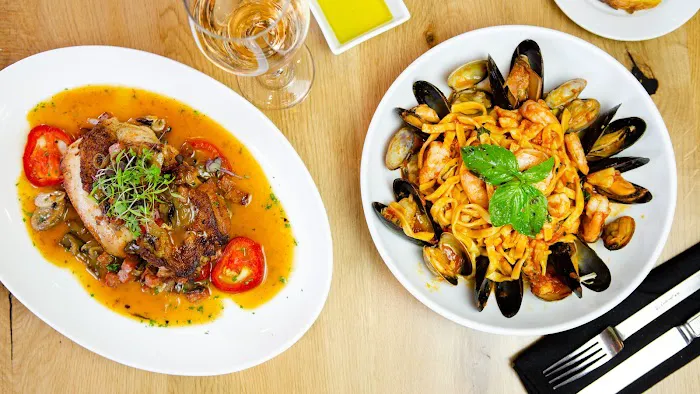 Tutti Pazzi Picture 4