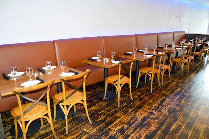 Fish Restaurant + Bar Picture 8