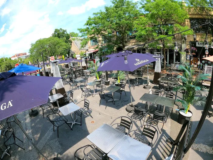 Fish Restaurant + Bar Picture 10