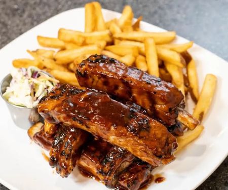 Lucky's Classic Burger & Malt Shop